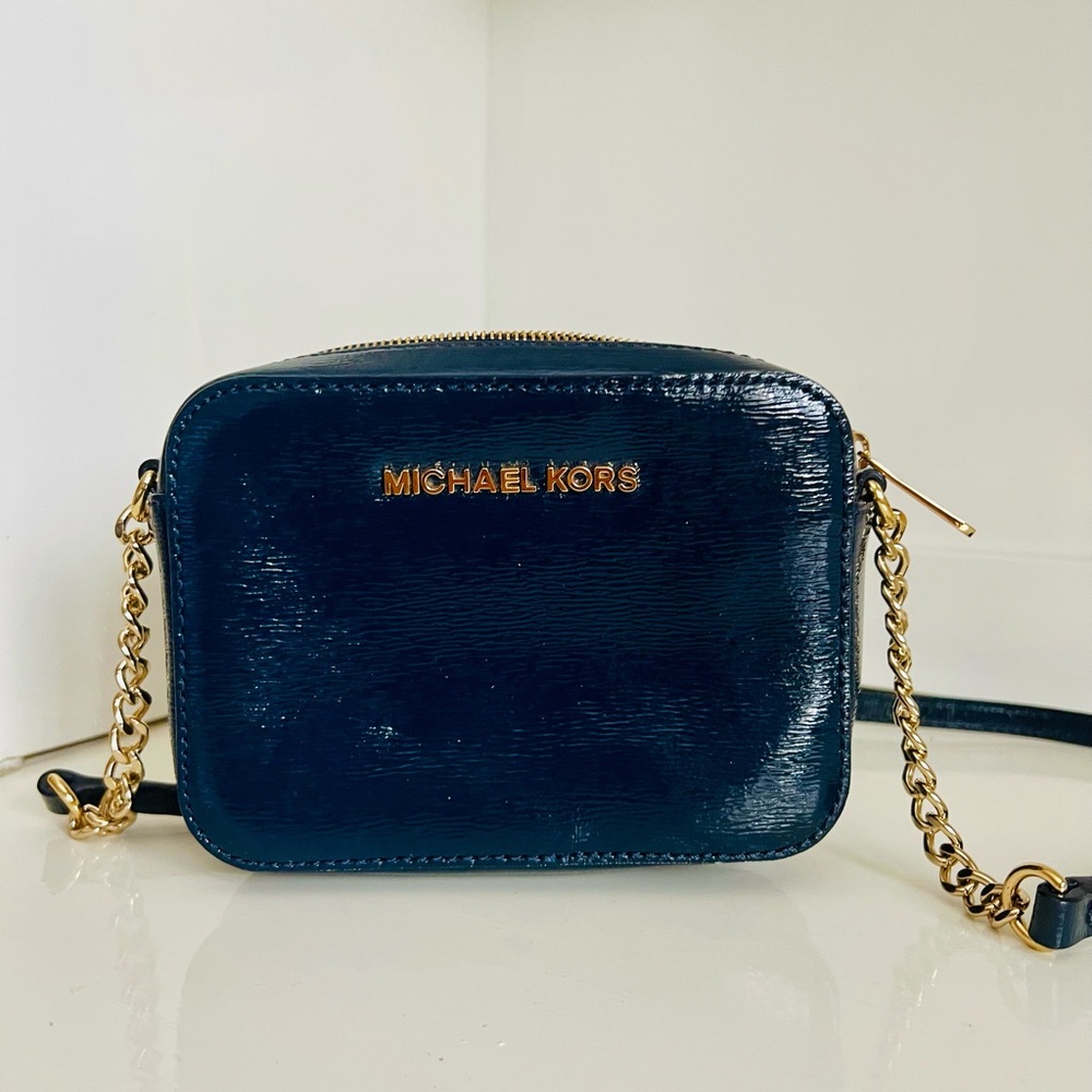 MICHAEL KORS
Crossbody bag
Blue